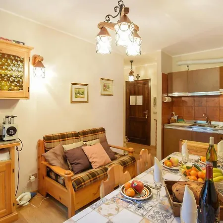 2 Bedroom Awesome In Apartment