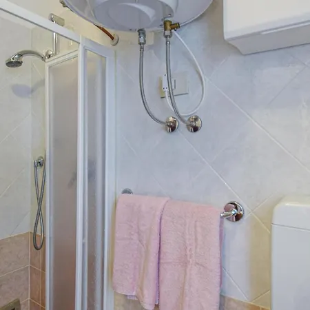 2 Bedroom Awesome In Aprica